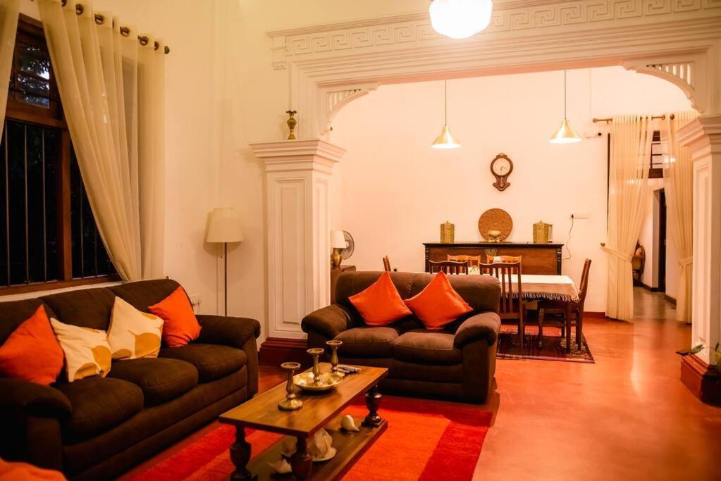 Colonial Residence Kandy Villa Екстер'єр фото