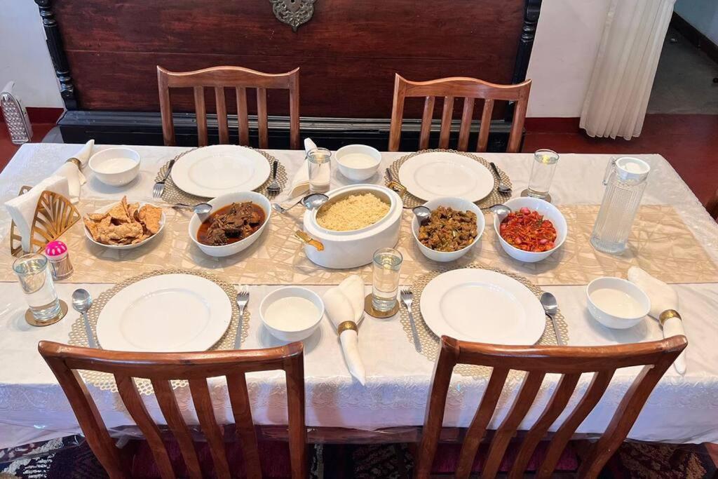 Colonial Residence Kandy Villa Екстер'єр фото