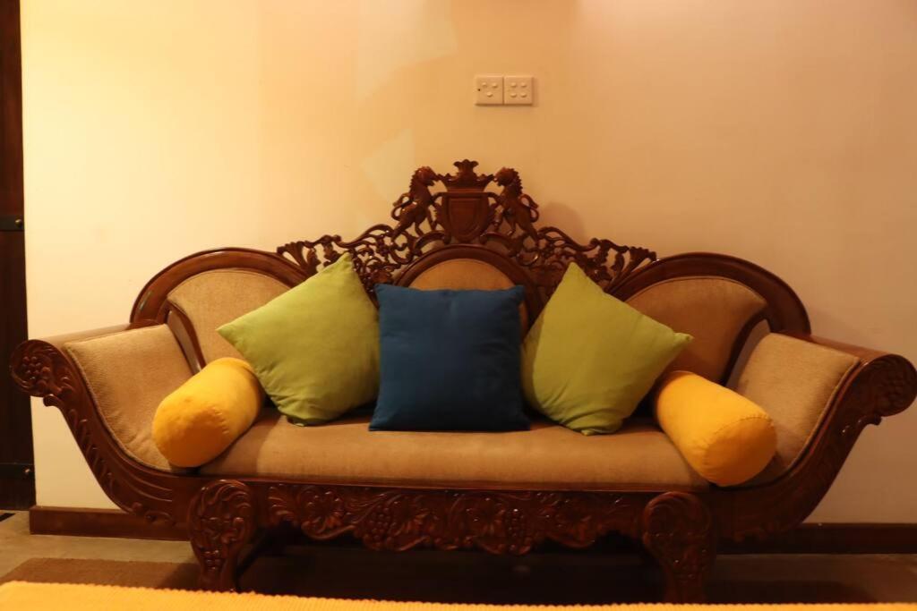 Colonial Residence Kandy Villa Екстер'єр фото
