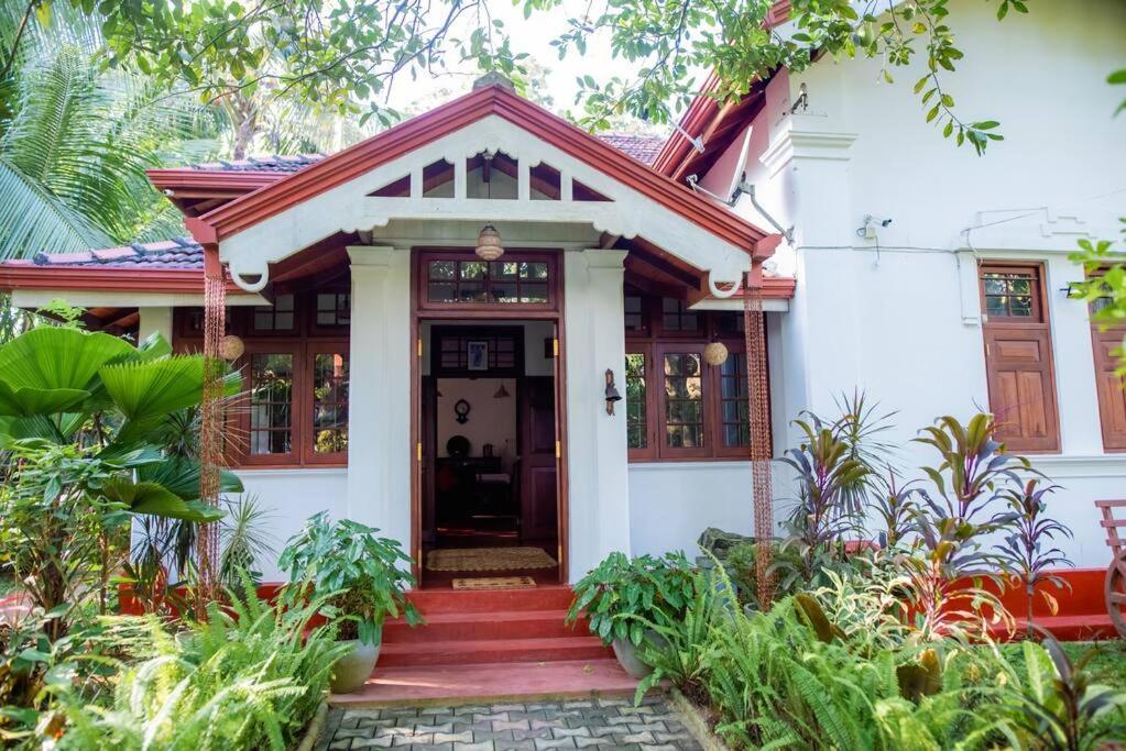 Colonial Residence Kandy Villa Екстер'єр фото