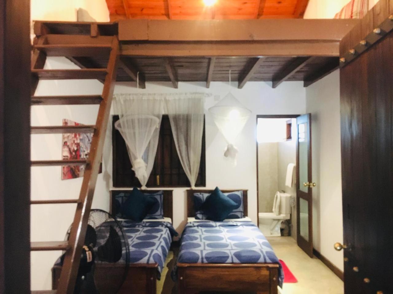 Colonial Residence Kandy Villa Екстер'єр фото